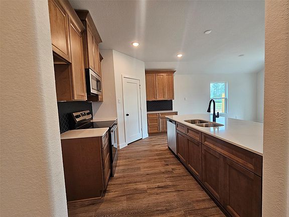 5th image of 10723 Crockett Meadows Blvd