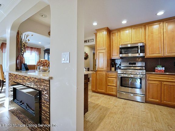 4th image of 15 Xenia St