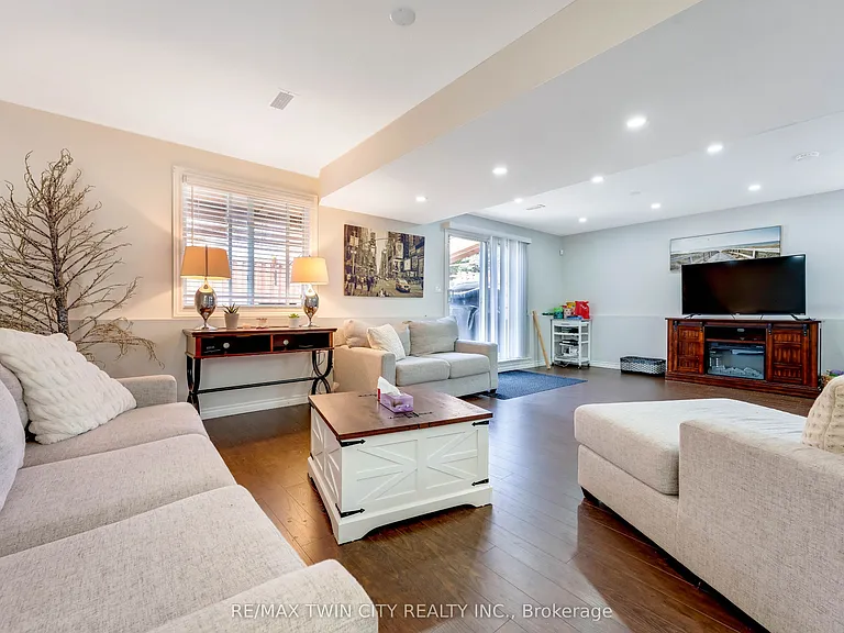 183 Bush Clover Cres — Photo 14