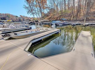 25 Walnut Landing Cir, Hardy, VA 24101