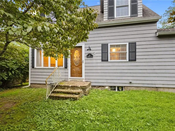24 Fairbanks Ave, Pascoag, RI 02859