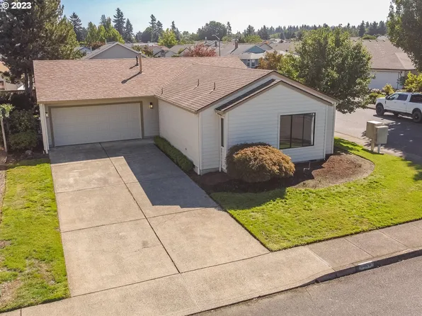 2306 NE 155th Pl, Portland, OR 97230