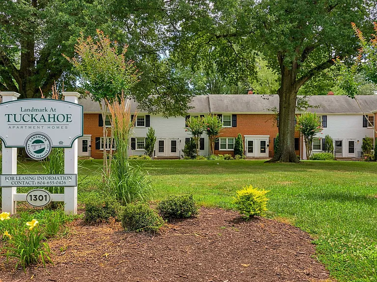 Landmark at Tuckahoe — Photo 24