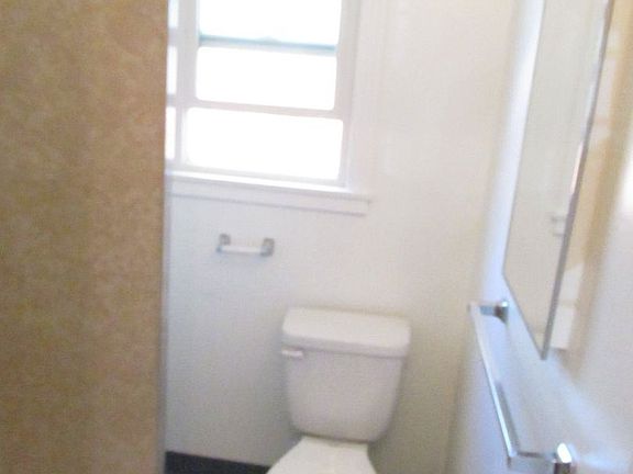 5th image of 536 Shasta St