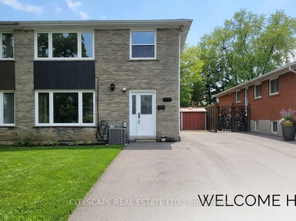 3450 Ellengale Dr, Mississauga, ON L5C 1Z7