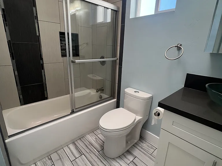 En-suite bathroom