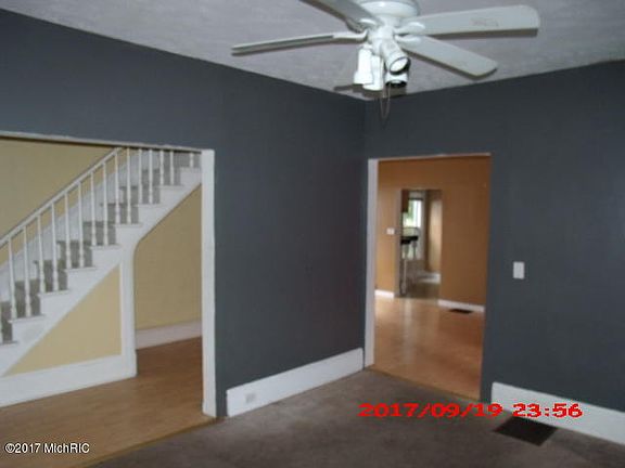 3rd image of 1140 Sherman St SE