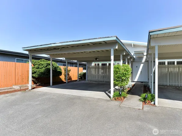 2814 NE 8th Street #A, Renton, WA 98056