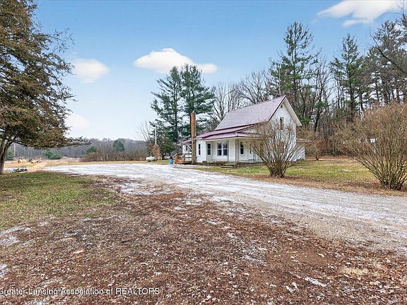 2nd image of 5941 S Mount Hope Rd