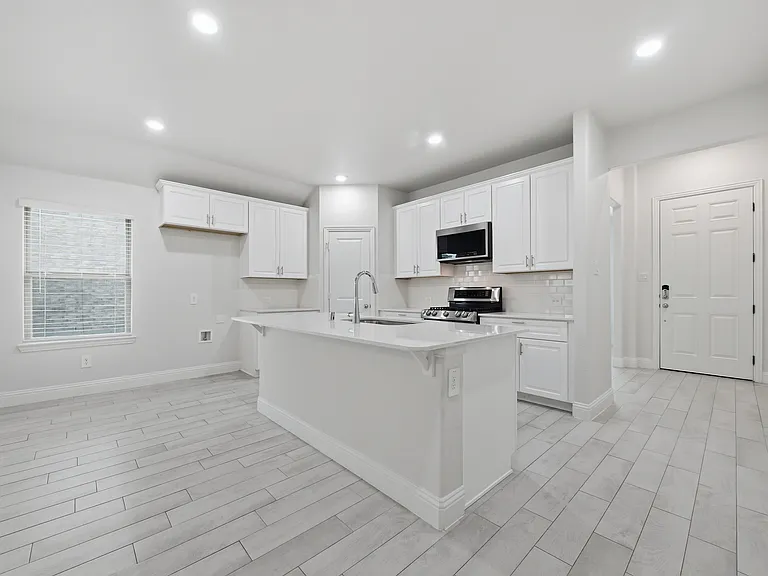 3220 Amber Waves Ln — Photo 5