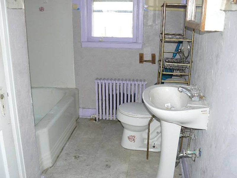 4th image of 51 WESTERLO Street