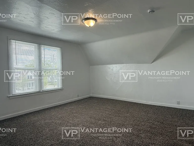 822 1/2 N Irwin Ave — Photo 9