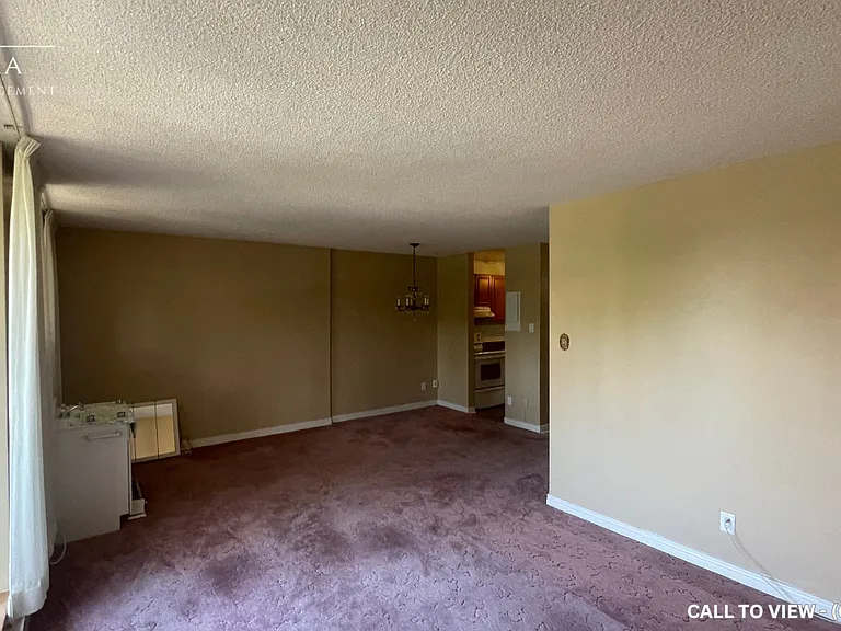2000 Jasmine Cres #209 — Photo 3