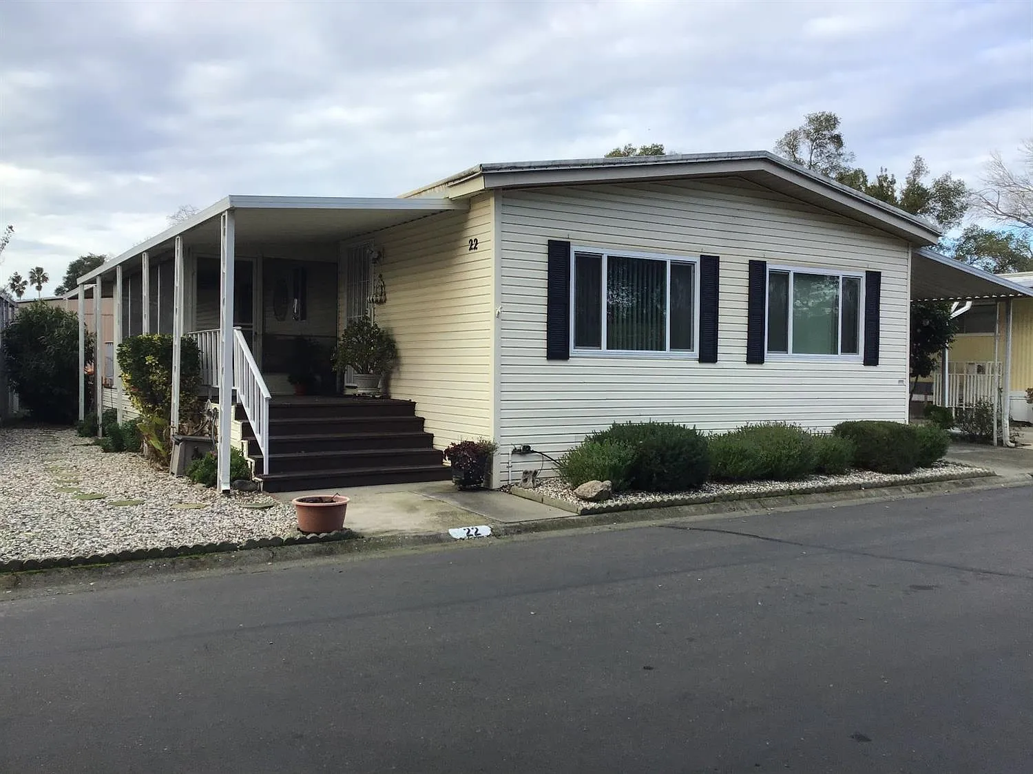 22 Rio Vista Dr photo 1