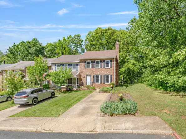 440 Wynridge Dr, Charlottesville, VA 22901