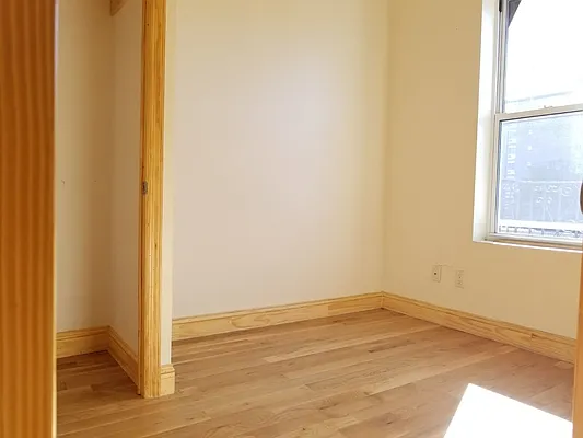 Rented by Lang Realty LLC | media 21