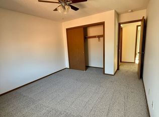 4928 Walker Ave #5, Lincoln, NE 68504