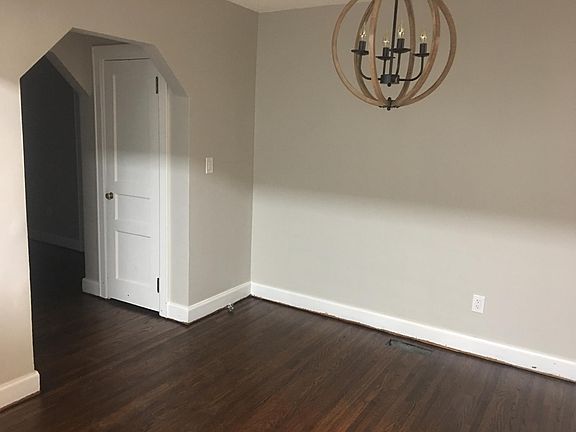 3rd image of 303 51st Ave N