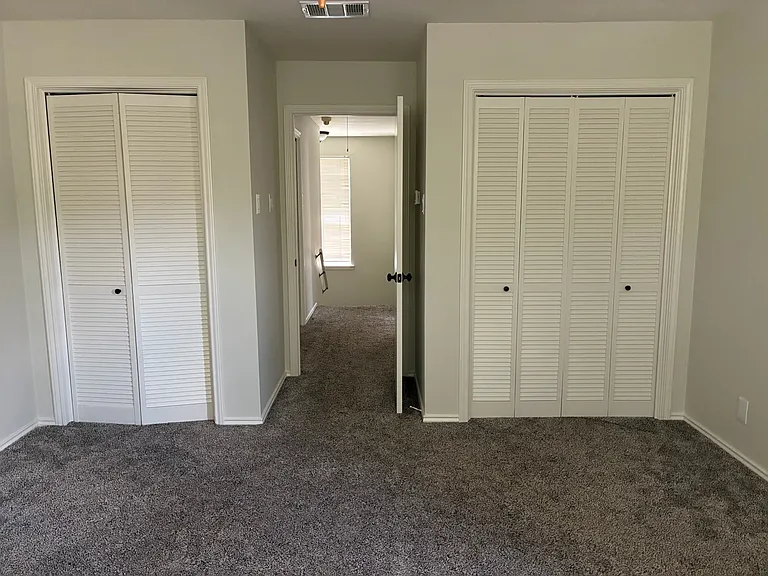 6303 Prospect Ave — Photo 8