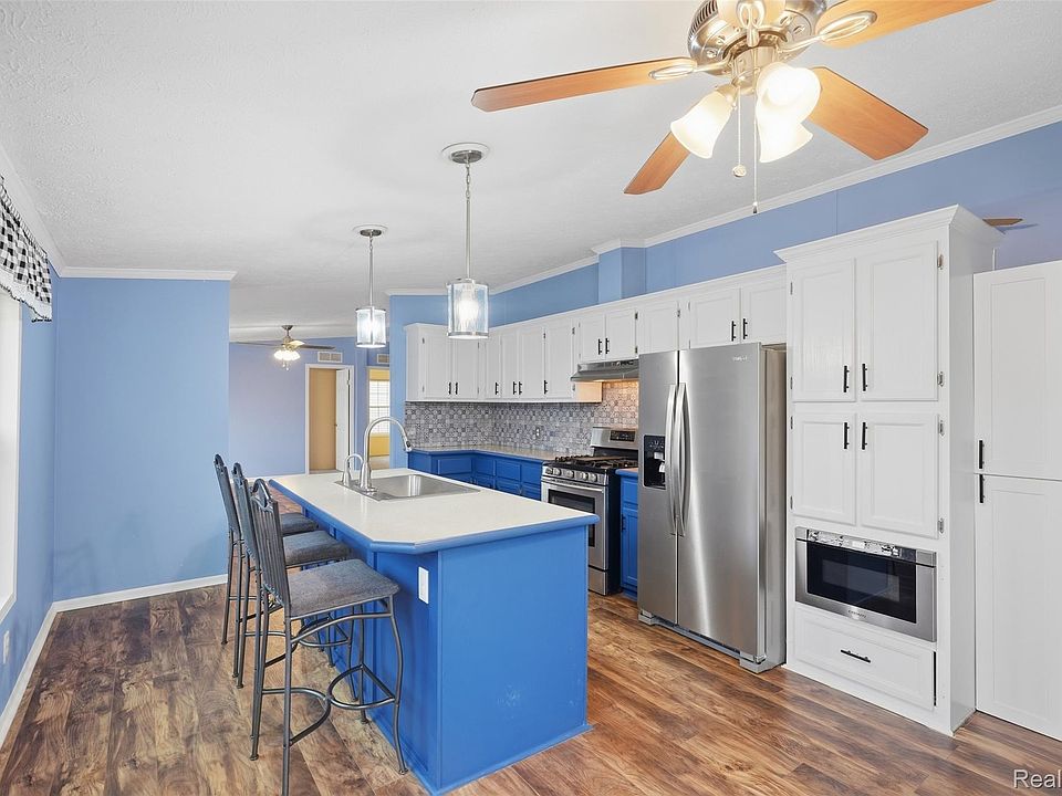 5486 Spring Creek Dr, photo 3