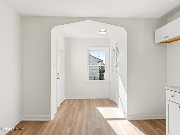 4th image of 13210 Ashlawn Dr