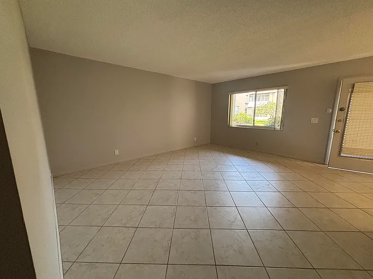 341 Piedmont F #341 — Photo 5