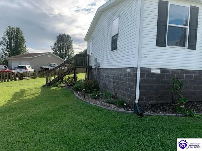 78 Casablanca Ct — Photo 15