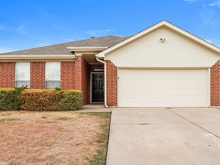 7213 Park Creek Cir W — Photo 1