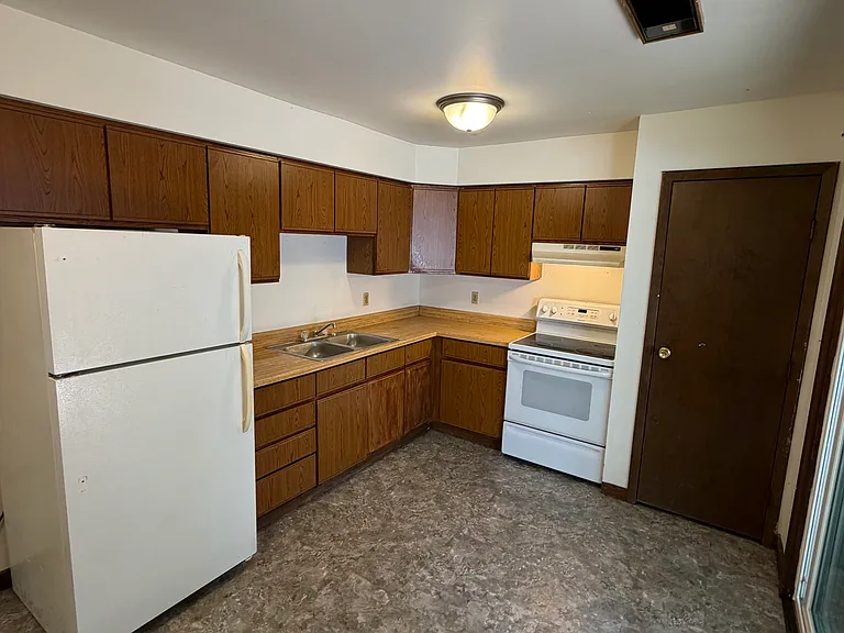 1854-56 Truman St #1854 — Photo 2