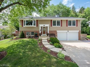 21W725 Glen Valley Dr, Glen Ellyn, IL 60137