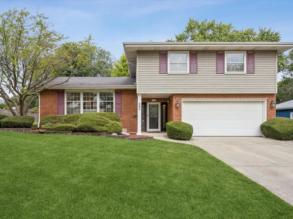 290 W Oak Glen Dr, Bartlett, IL 60103