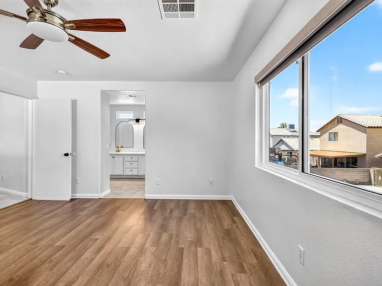 1303 Pecan Tree Ct — Photo 14