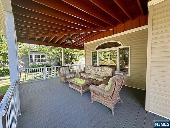 4th image of 38 Totowa Rd