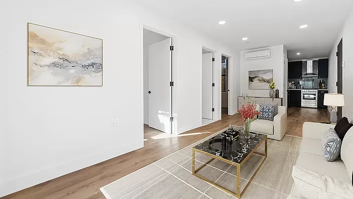 Rented by REAL New York | media 4