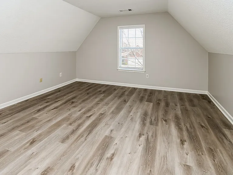 1029 Appling Meadow Dr — Photo 9