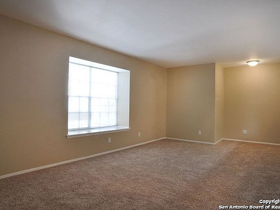 5th image of 8038 Broadway St #229