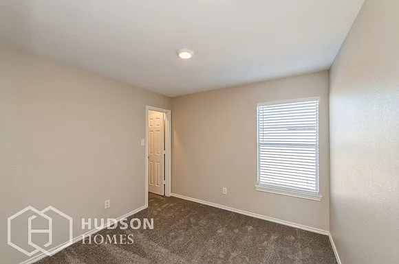 1401 Silver Maple Ln — Photo 19