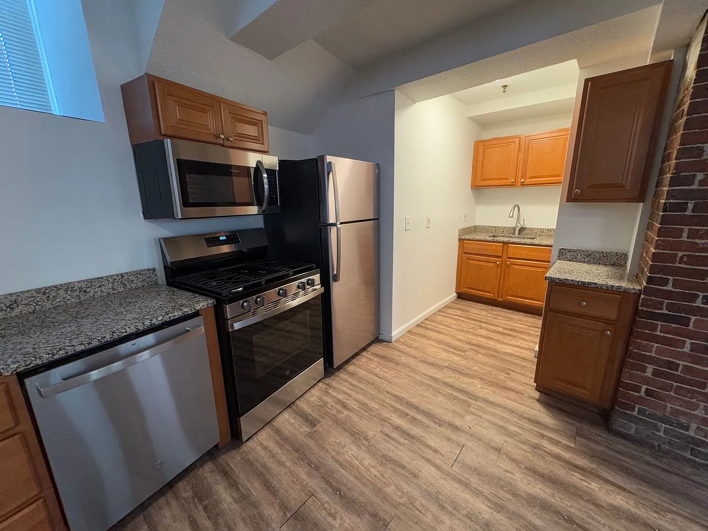 62 Wingate St — Photo 4