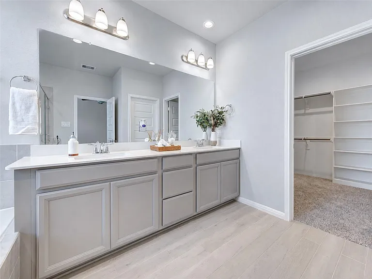 9822 Heritage Run Ln — Photo 28