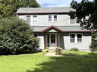 10990 Mayfield Rd, Chardon, OH 44024