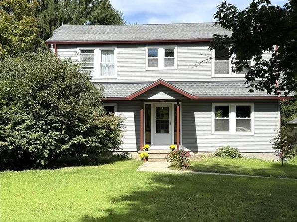 10990 Mayfield Rd, Chardon, OH 44024