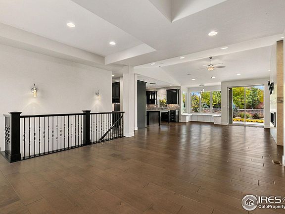 5th image of 4926 Corsica Dr