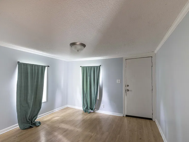1022 Wood St — Photo 11