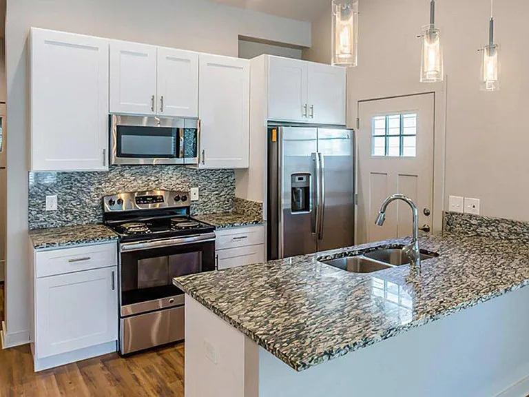 10 Gateway Village Blvd — Photo 1