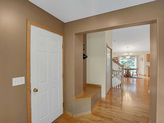 4th image of 12726 Mankato St NE