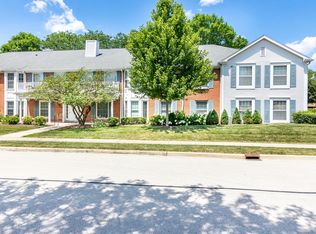 1137 Spring Garden Cir, Naperville, IL 60563