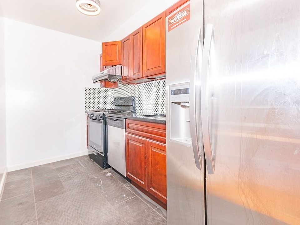 1st image of 245 Suydam St #3C