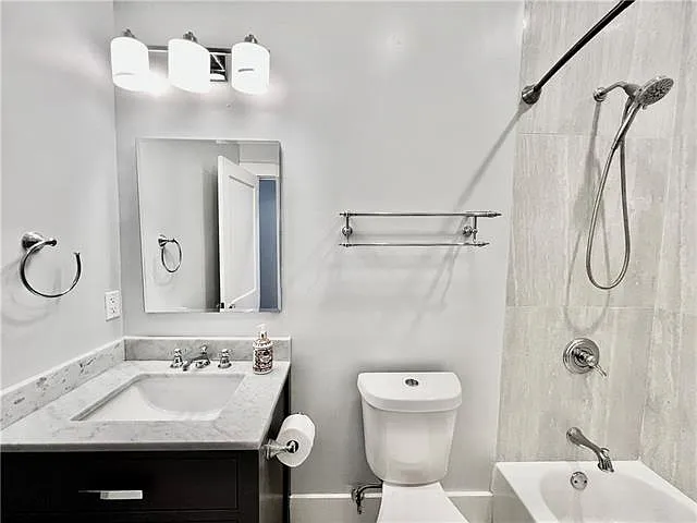 2011 General Pershing St #2A — Photo 14