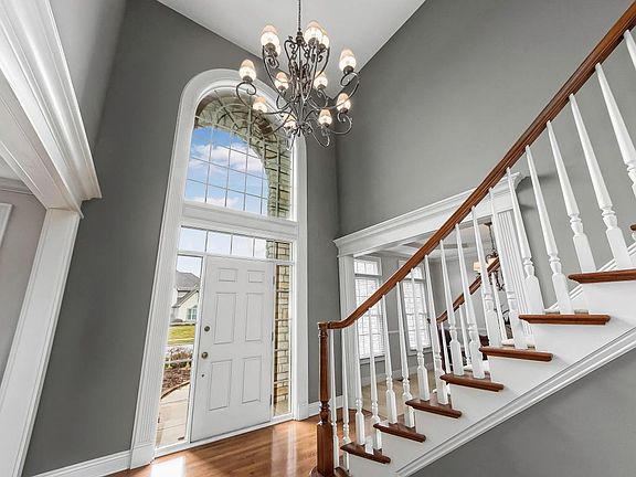 4th image of 6368 Autumn Crest Ct