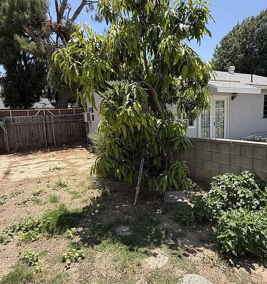 7418 Amigo Ave #1/2 — Photo 11